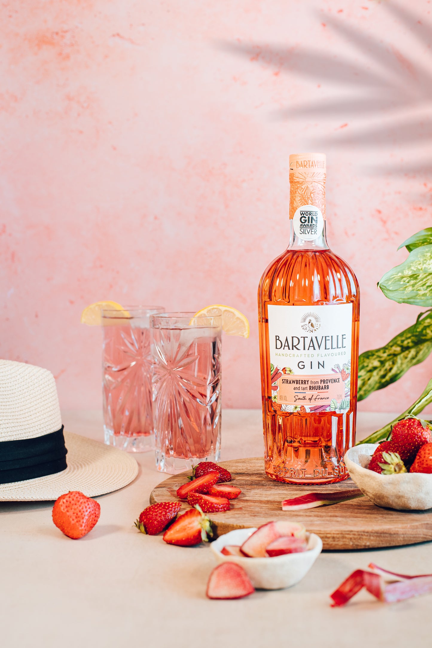 Gin Fraise & Rhubarbe artisanal